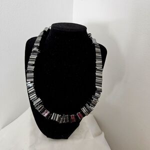 Sassy Jones Nuse black & silver necklace